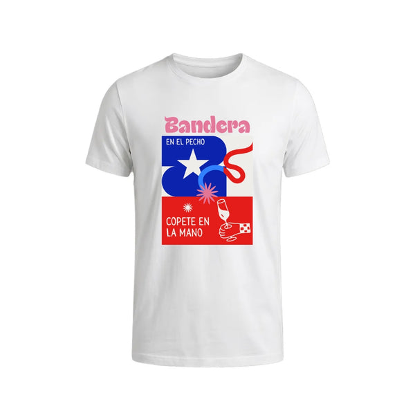 Polera Bandera en el Pecho Copete en la Mano